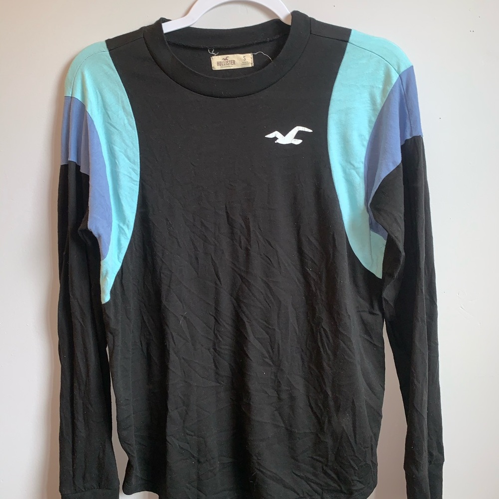 Hollister graphic long sleeve.
